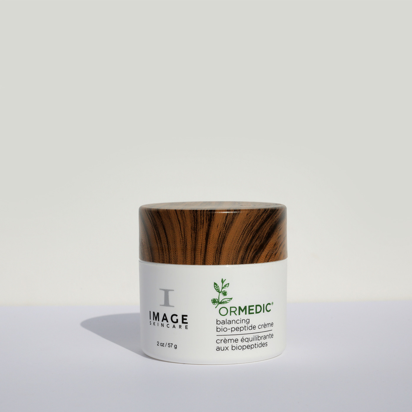 12922-ORMEDIC-High-resolution-Balancing-bio-peptide-creme-with-backgroundpng.jpg